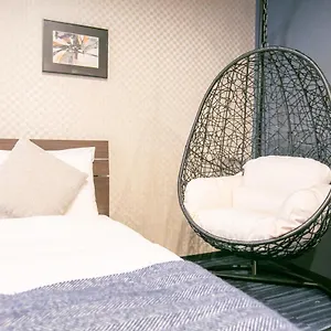 https://playsis-asakusa-apartment.alltokyohotels.com